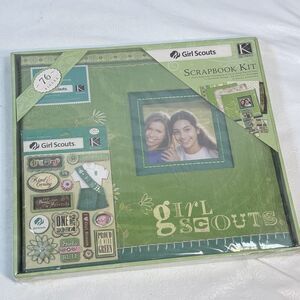 Girl Scouts 12x12 Scrapbook Kit 76pcs